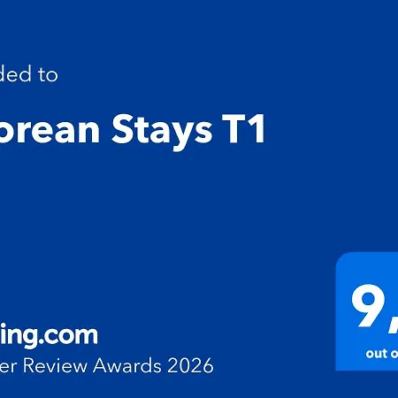 Azorean T1-relaxing 1-bedroom Retreat Near Sao Miguel Highlights Holiday home